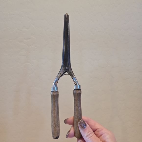 Antique Victorian Hair Mustache Curler Ringlet Curling Crimping Iron Wood Handle - Picture 2 of 13